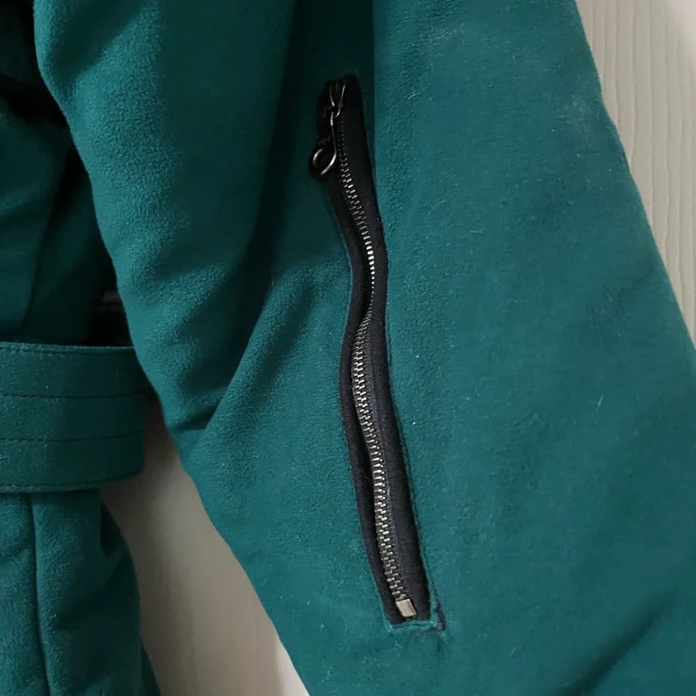 Nils Puffer Jacket with hood and belt - Picture 4 of 9